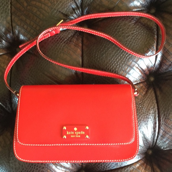 kate spade Handbags - Kate Spade Crossbody Bag